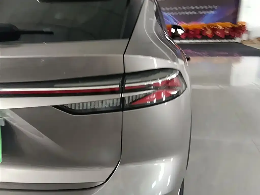 Roewe RX5 2025 из CN, фото 4