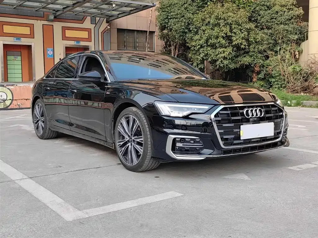 Audi A6L — фото 7