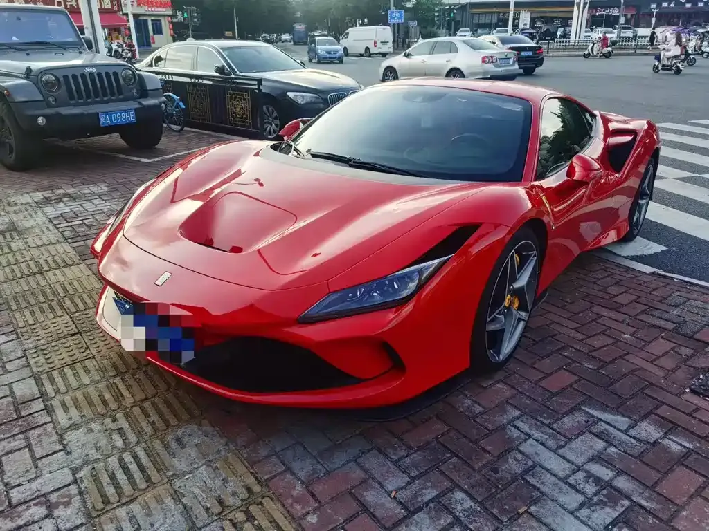 Ferrari F8 — фото 1