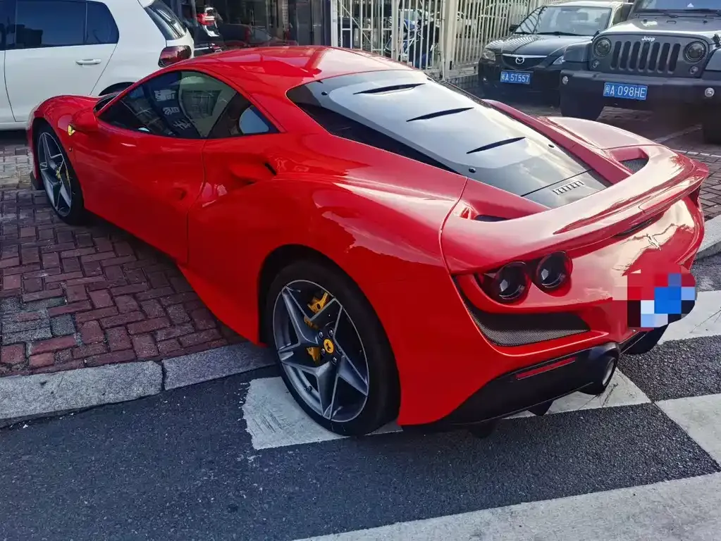 Ferrari F8 — фото 2