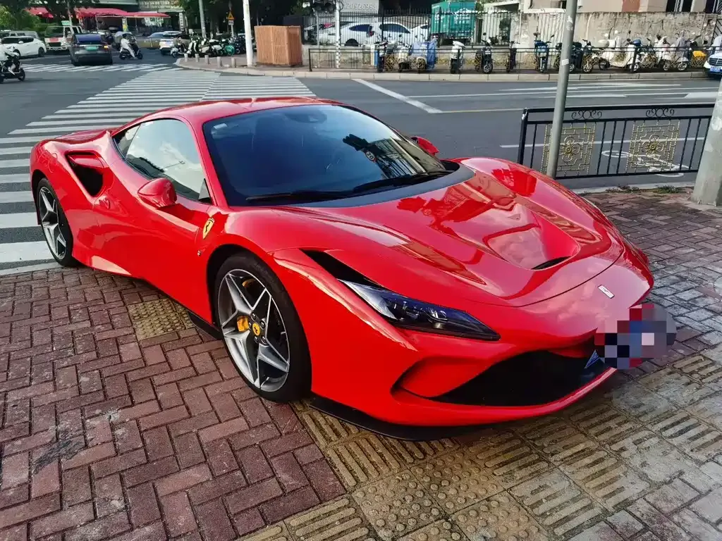 Ferrari F8 — фото 6