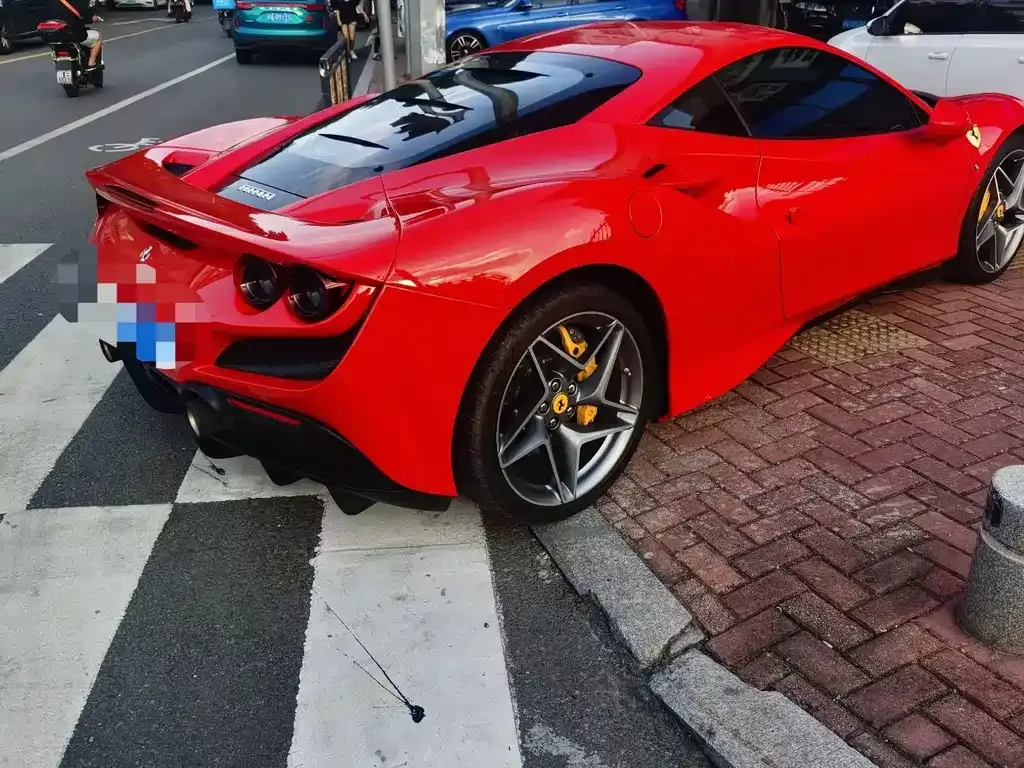 Ferrari F8 — фото 4