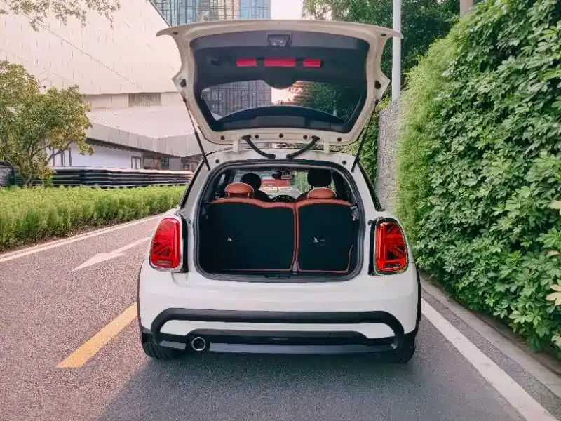 MINI Cooper (3-door) — фото 10