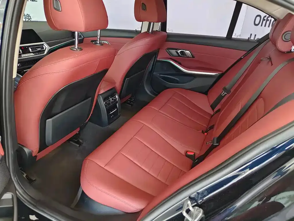 BMW 3 Series 2021 из CN, фото 4