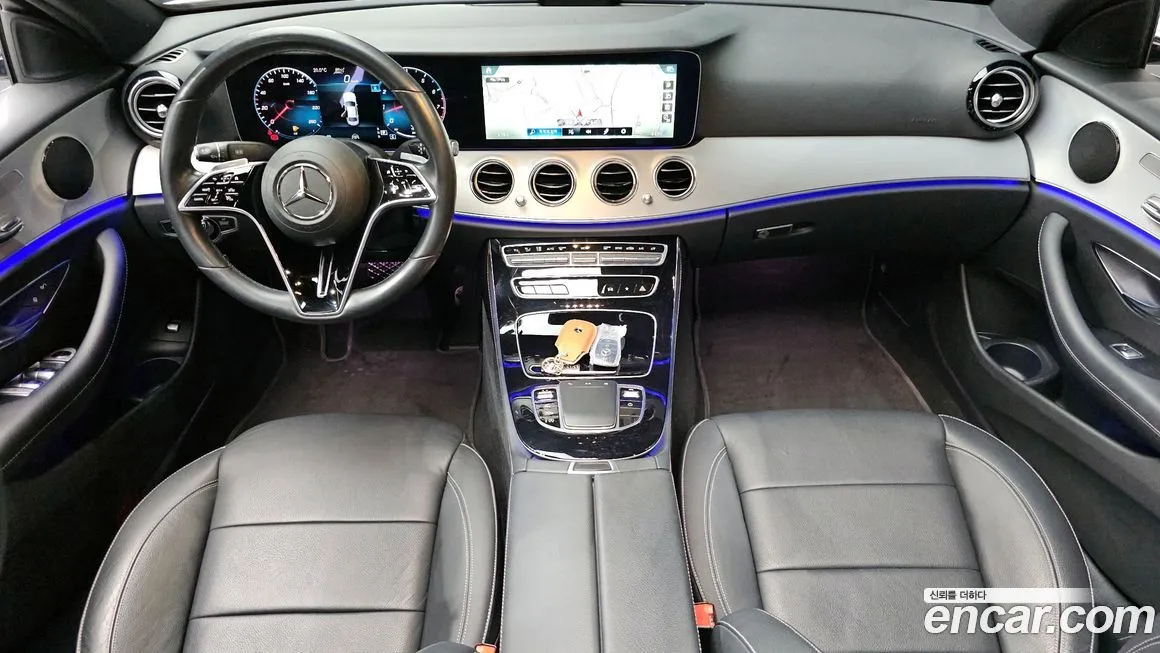 Mercedes-Benz E-Class — фото 7