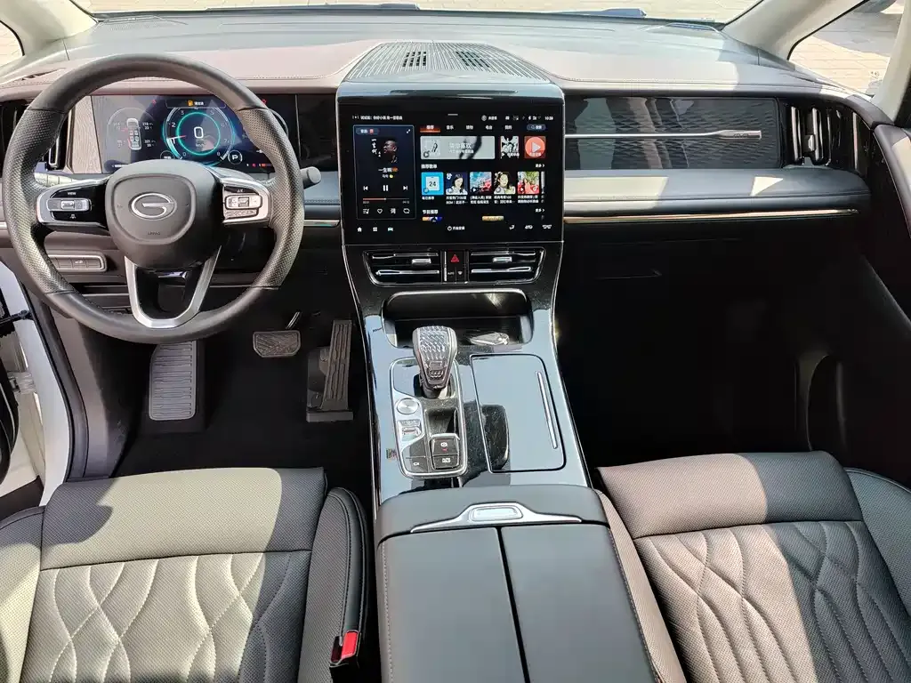 GAC Motor Trumpchi M8 — фото 8