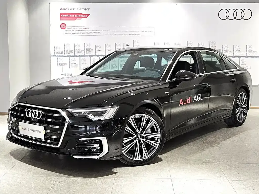 Audi A6L — фото 1