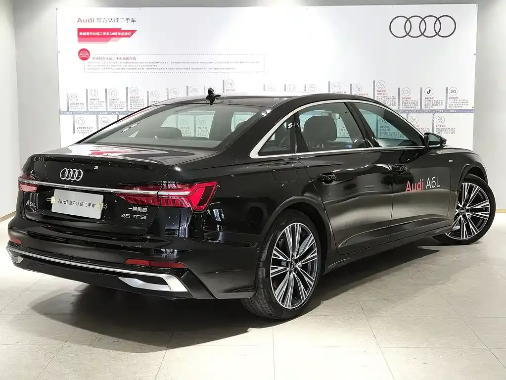 Audi A6L — фото 7