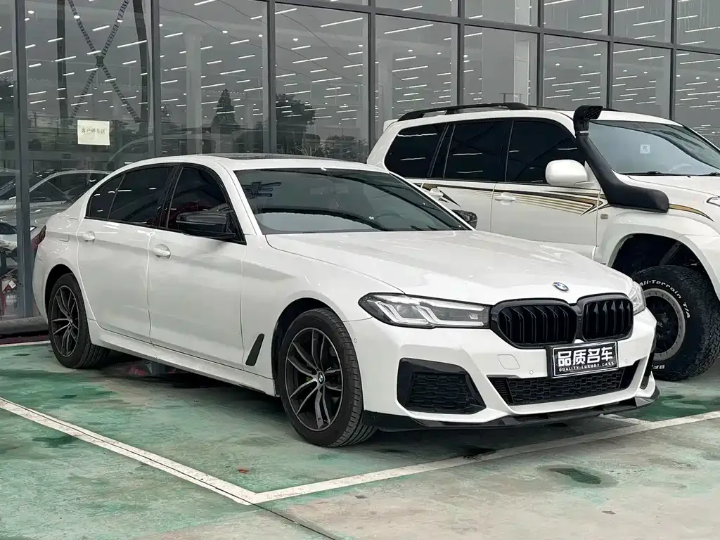 BMW 5 Series — фото 3