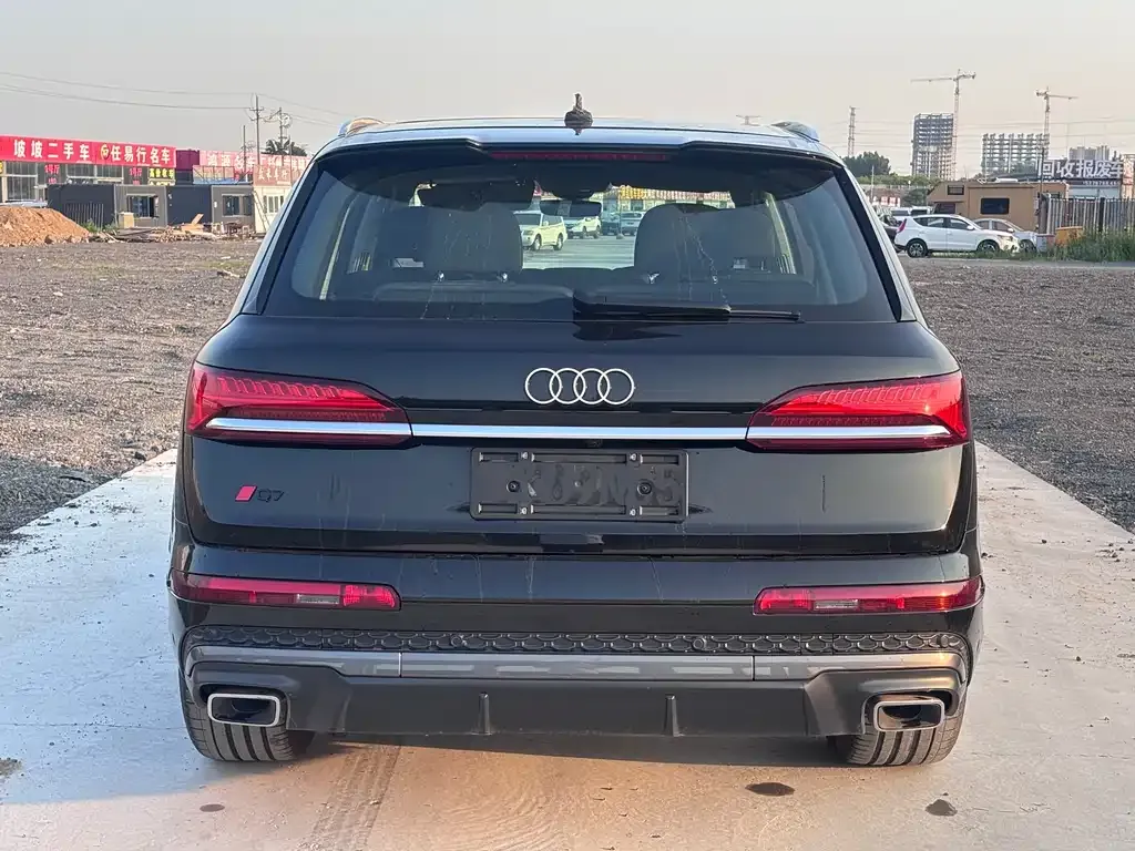 Audi Q7 — фото 4