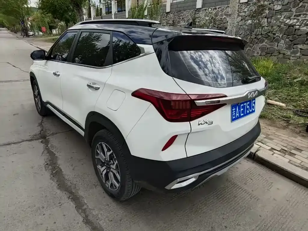 Kia KX3 2022 из CN, фото 3