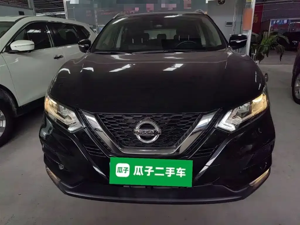 Nissan Qashqai — фото 8