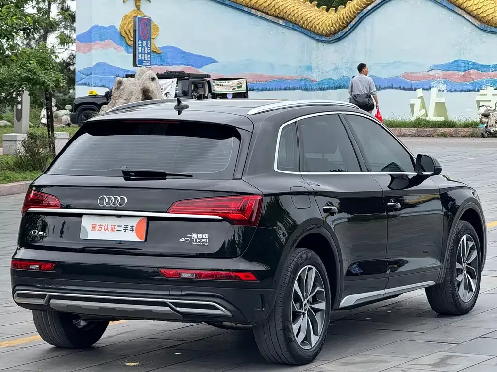 Audi Q5L — фото 4