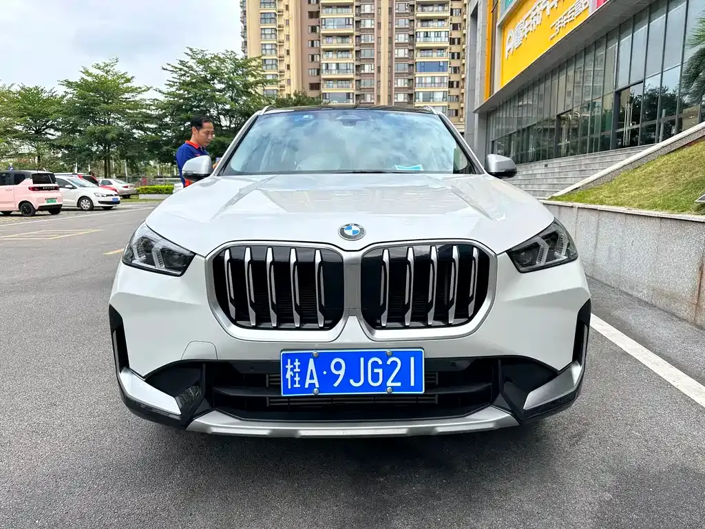 BMW X1 — фото 10