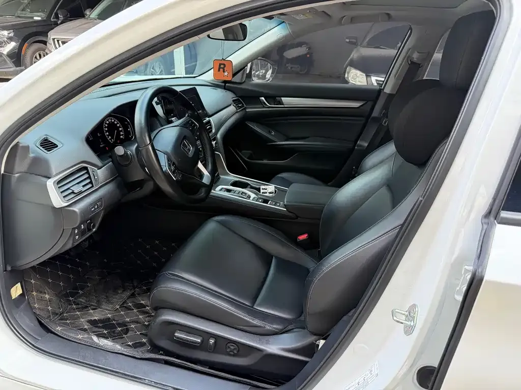 Honda Accord — фото 3