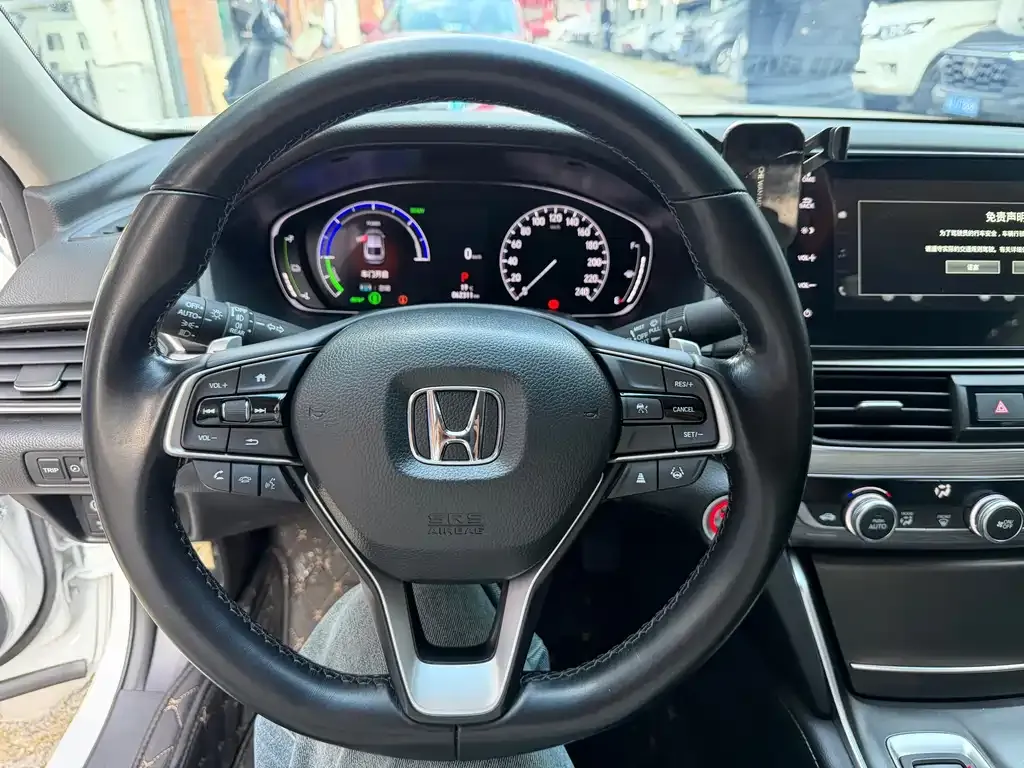 Honda Accord — фото 6