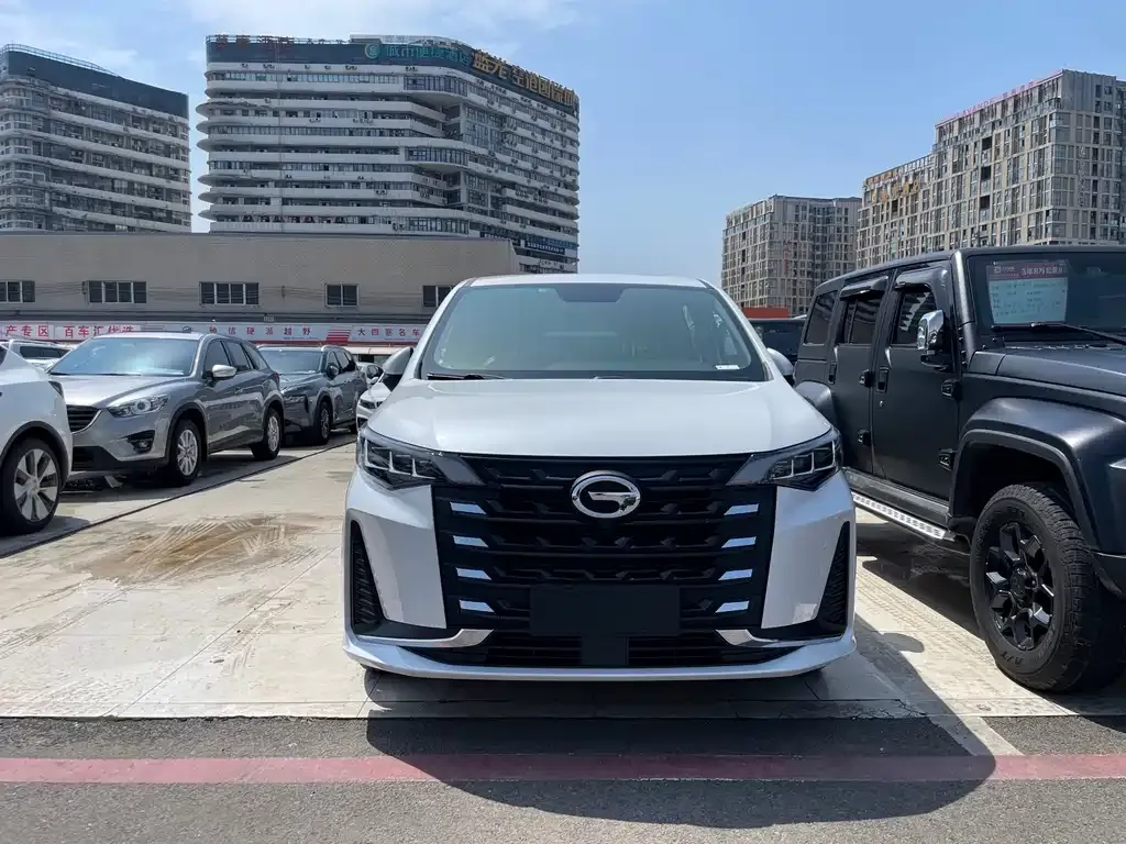 GAC Motor Trumpchi M6 — фото 2