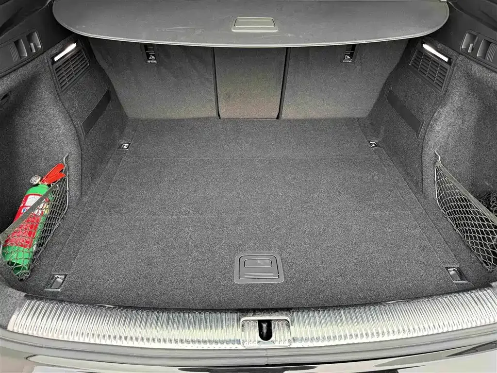 Audi Q5L 2024 из CN, фото 7