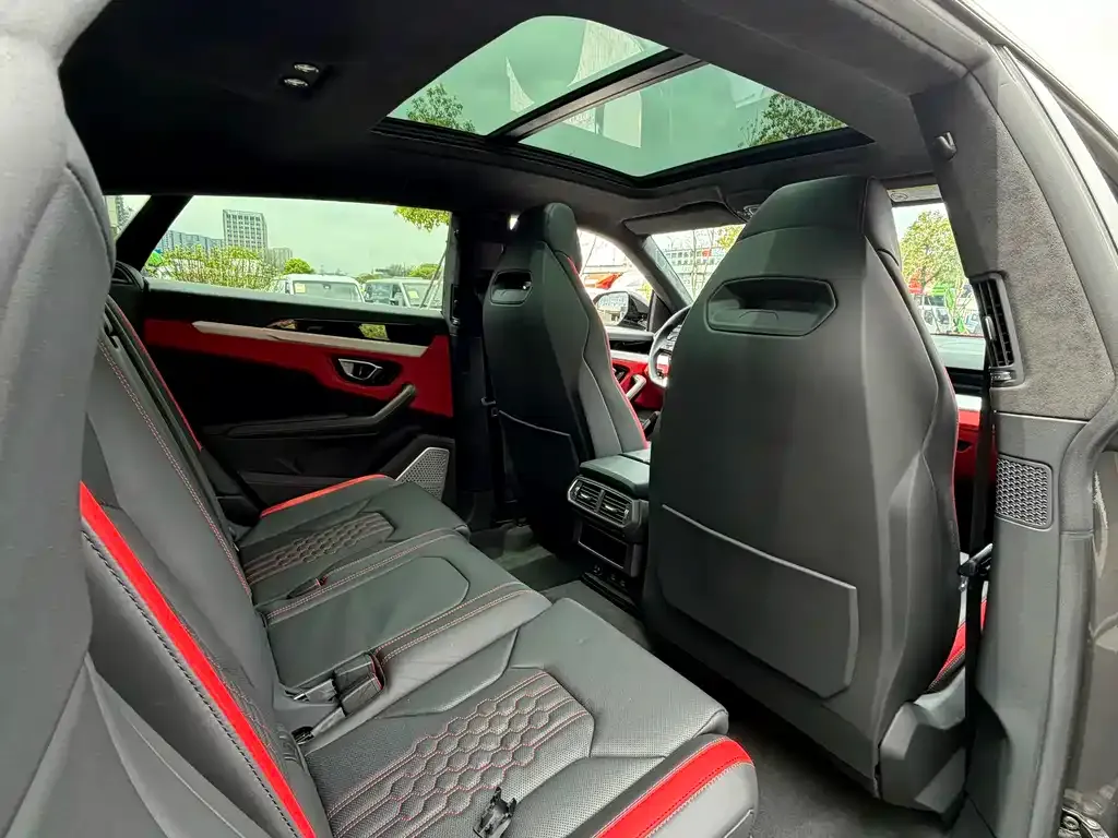 Lamborghini Urus — фото 2