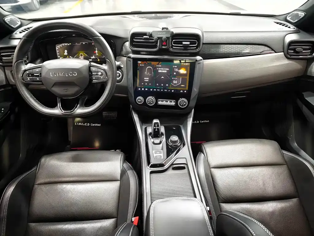 Lynk & Co 02 Hatchback 2022 из CN, фото 9