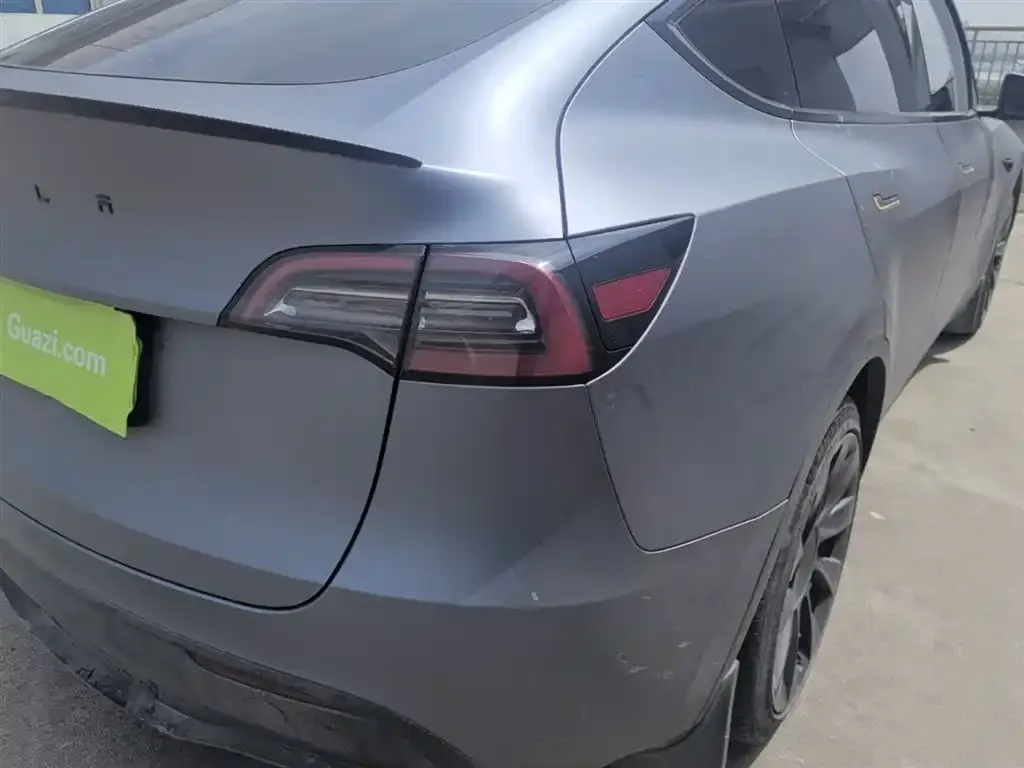 Tesla Model Y — фото 5