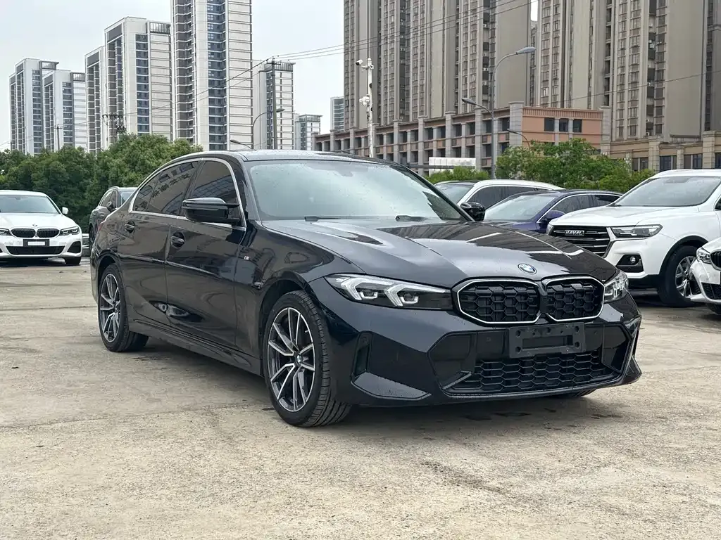BMW 3 Series 2023 из CN, фото 10