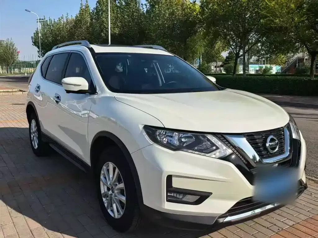 Nissan X-Trail — фото 7
