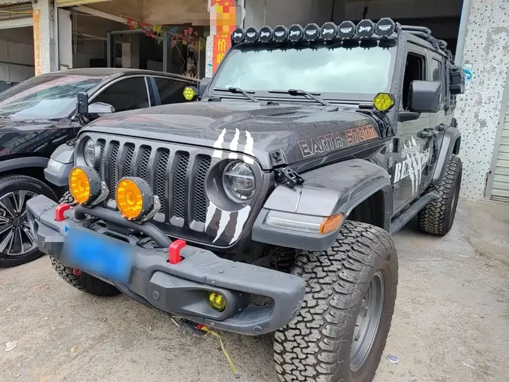 Jeep Wrangler — фото 7