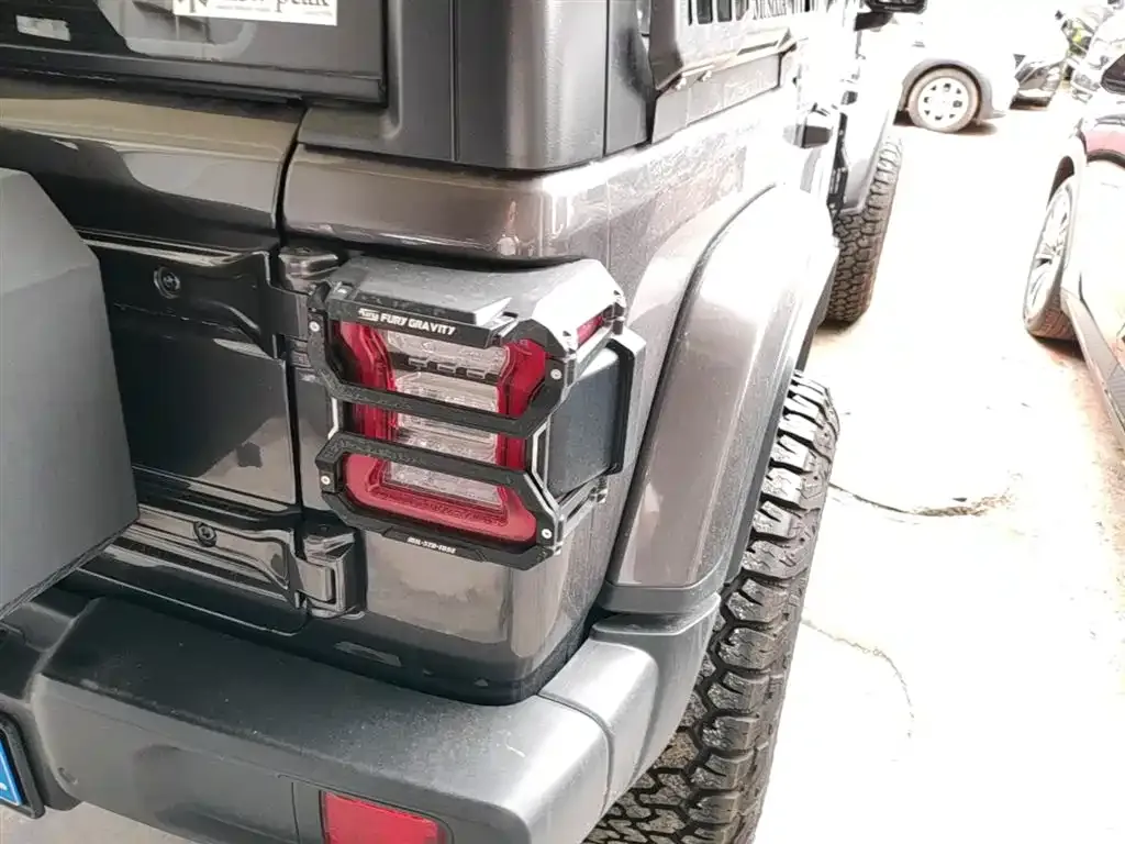 Jeep Wrangler — фото 5