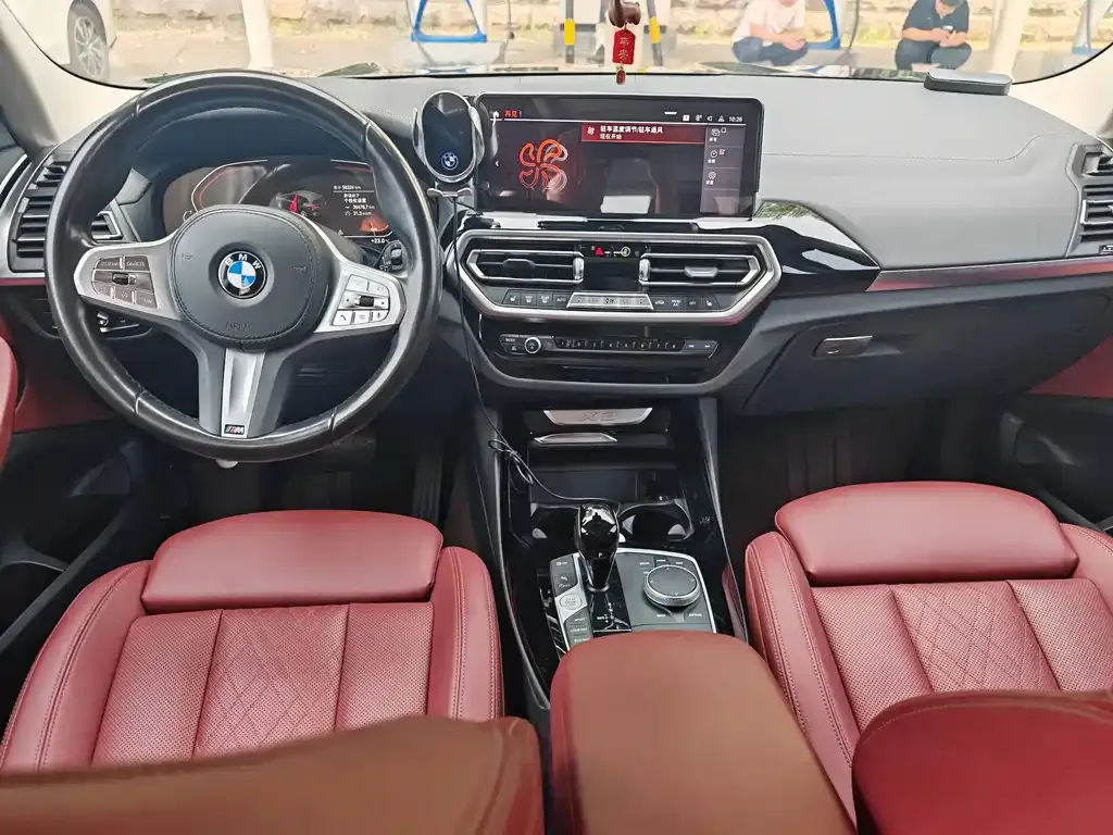 BMW X3 — фото 10