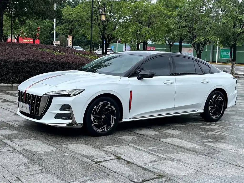 Hongqi H6
