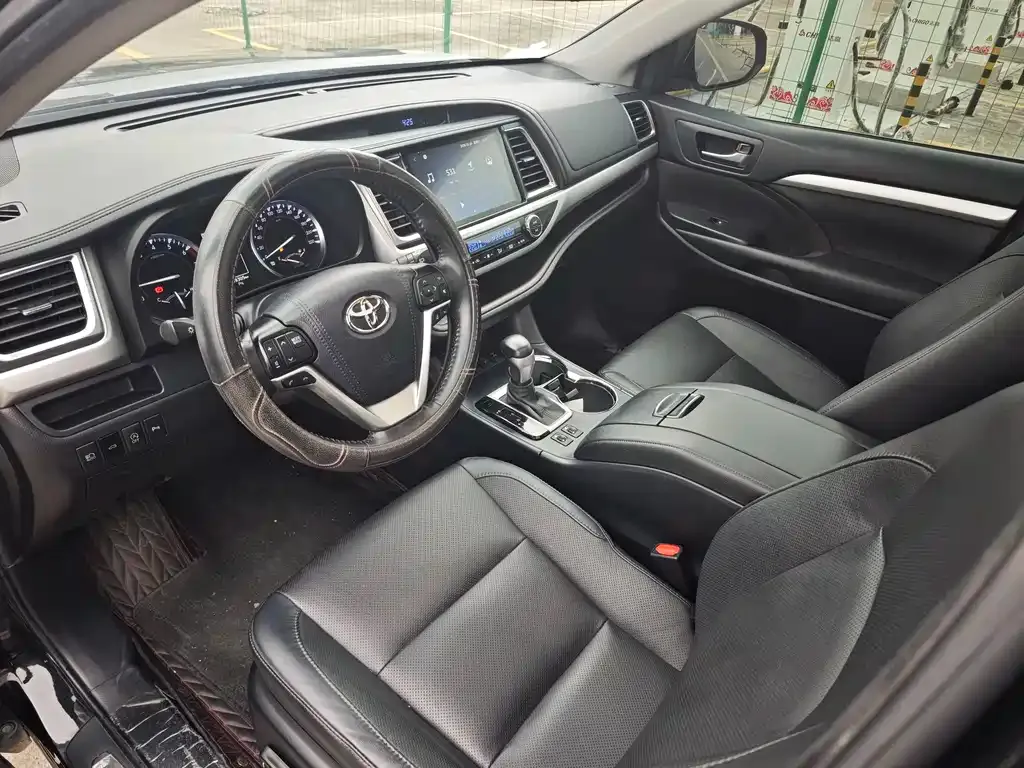 Toyota Highlander 2021 из CN, фото 10