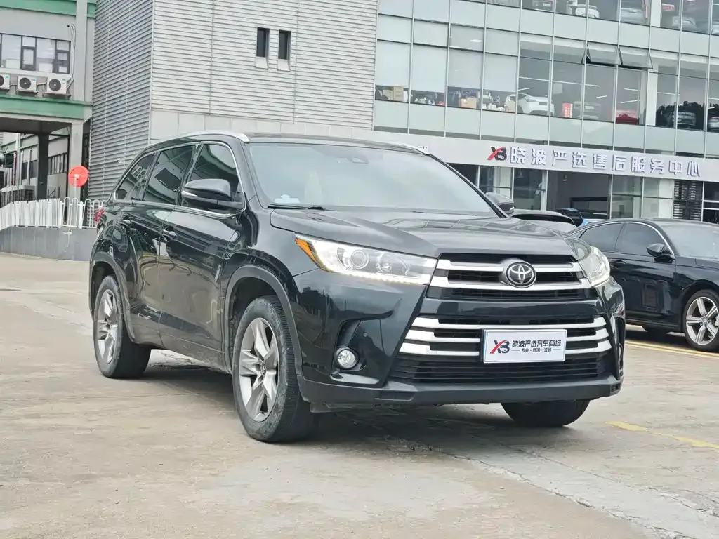 Toyota Highlander 2021 из CN, фото 2