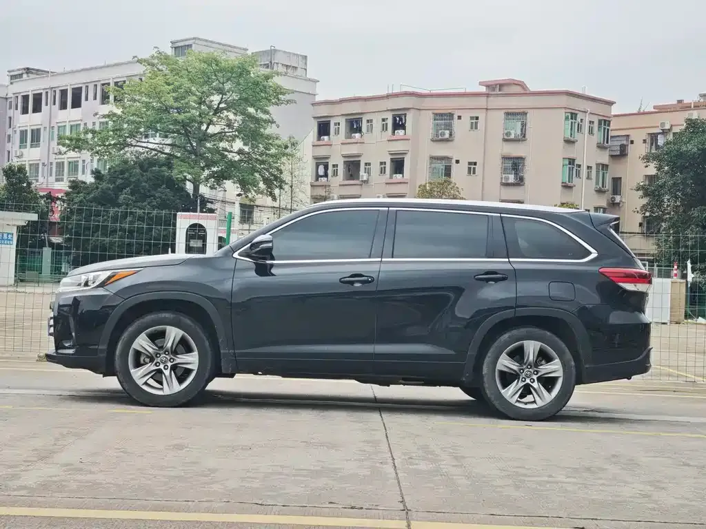 Toyota Highlander 2021 из CN, фото 8