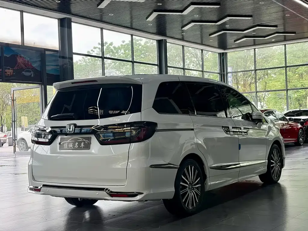 Honda Elysion 2023 из CN, фото 9