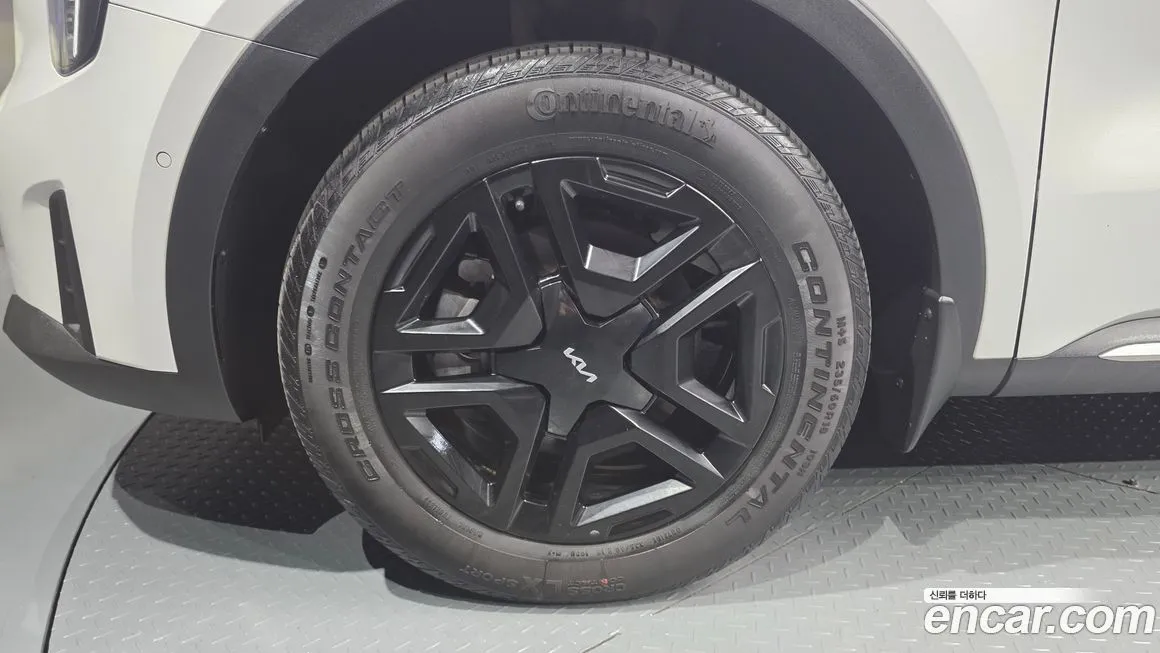 Kia Sorento — фото 6