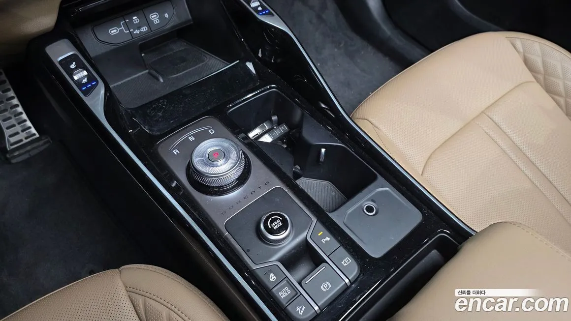 Kia Sorento — фото 10