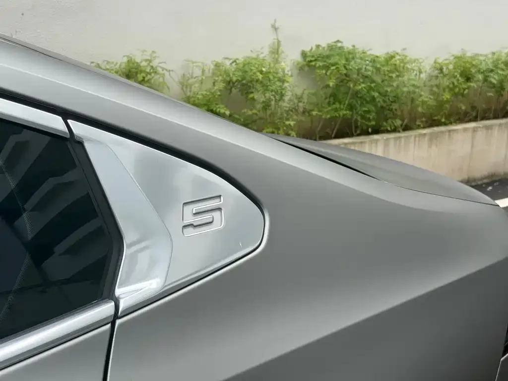 BMW i5 2024 из CN, фото 8