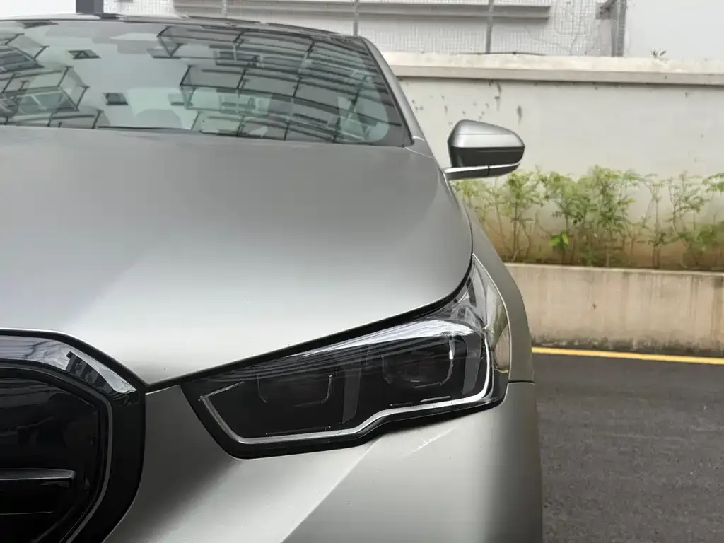 BMW i5 2024 из CN, фото 2