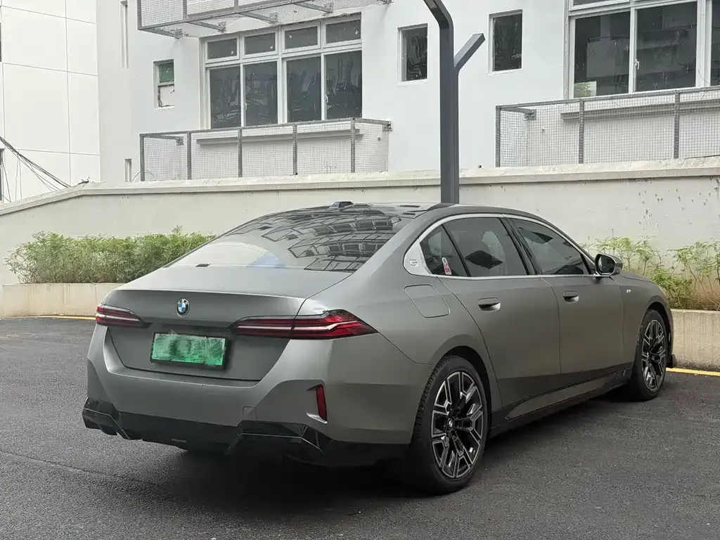 BMW i5 2024 из CN, фото 4