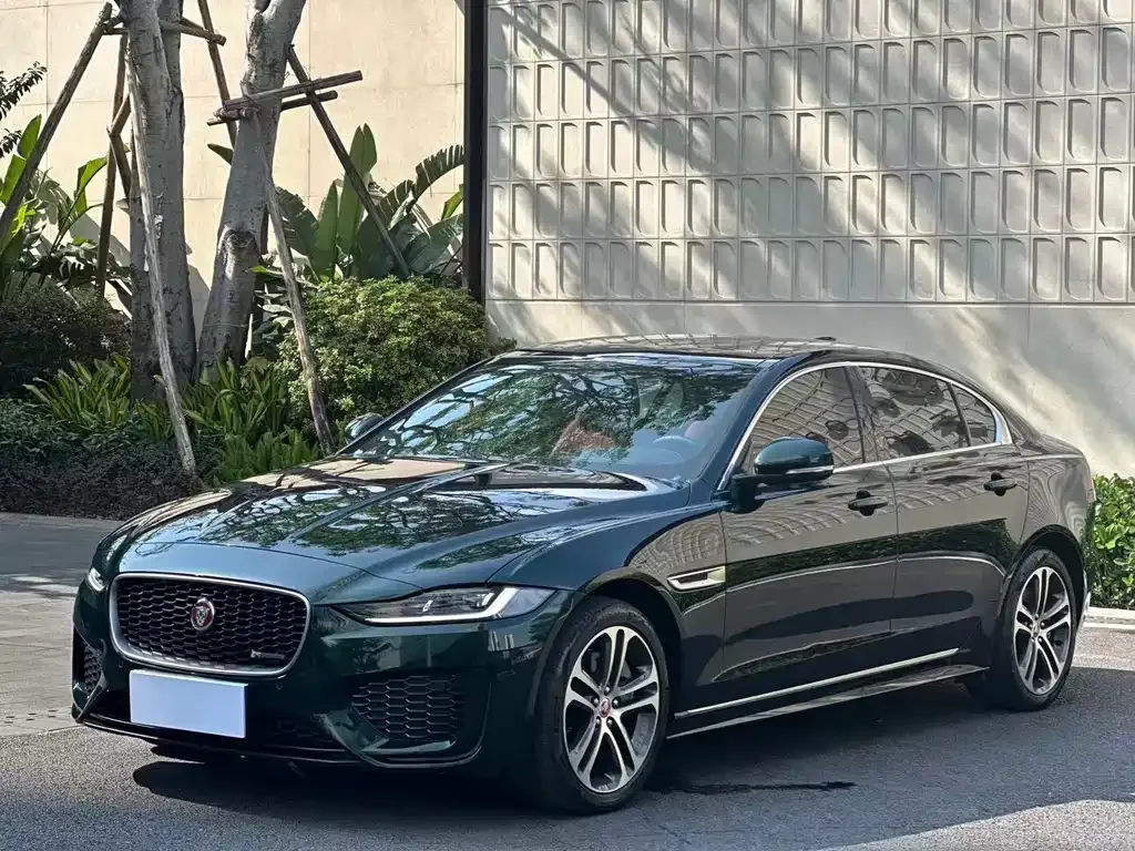 Jaguar XEL — фото 1