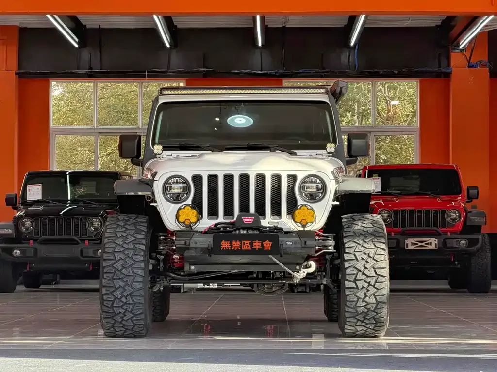 Jeep Wrangler — фото 3