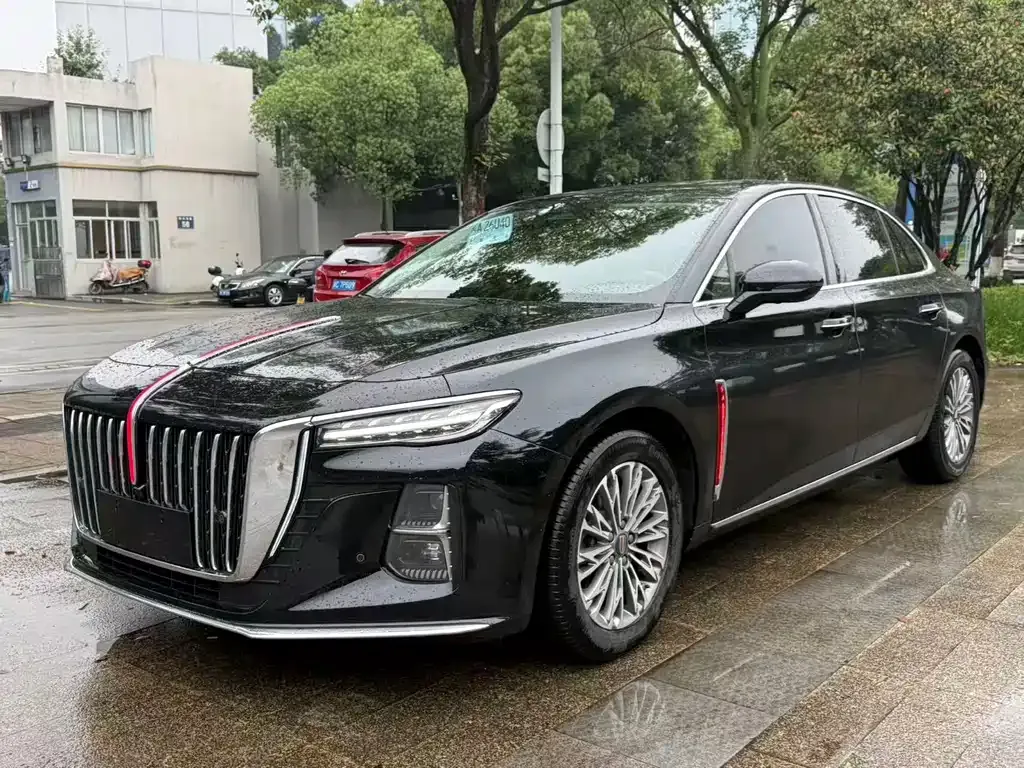 Hongqi H5 — фото 1