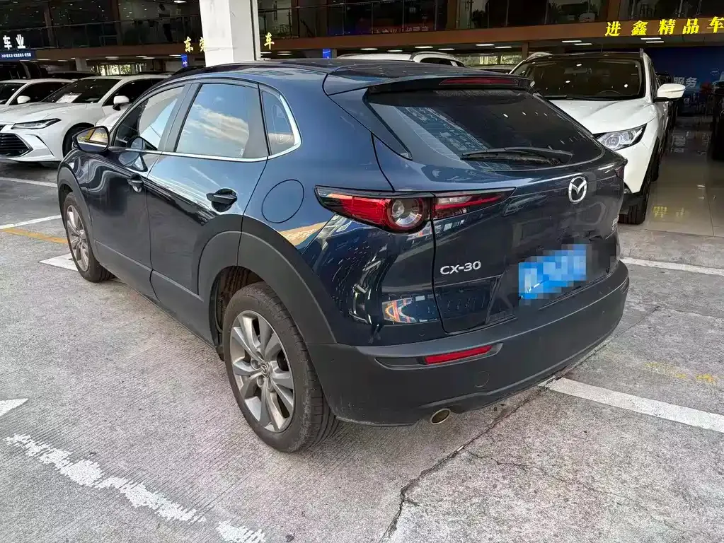 Mazda CX-30 — фото 9