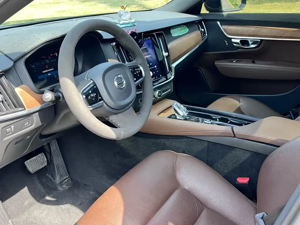Volvo S90 — фото 2