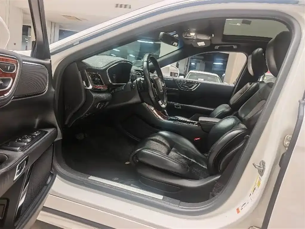 Lincoln Continental 2021 из CN, фото 8