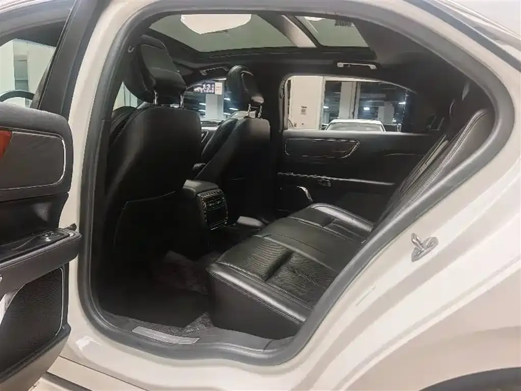 Lincoln Continental 2021 из CN, фото 5