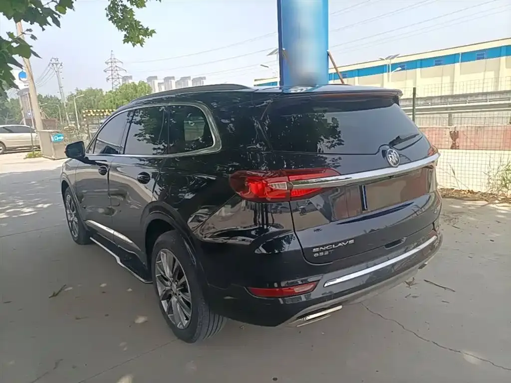 Buick Enclave — фото 6
