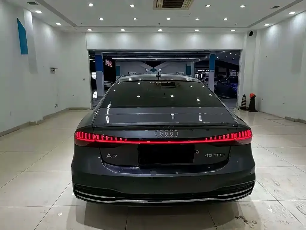 Audi A7 2021 из CN, фото 5