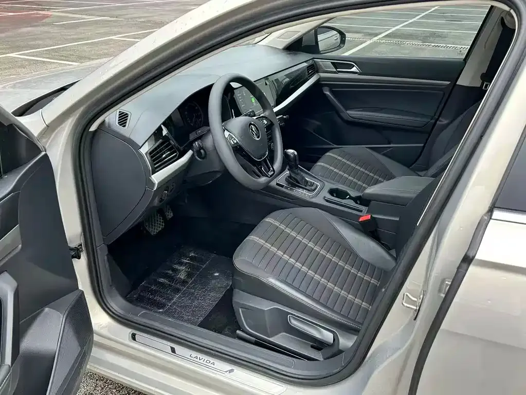 Volkswagen Lavida 2021 из CN, фото 7